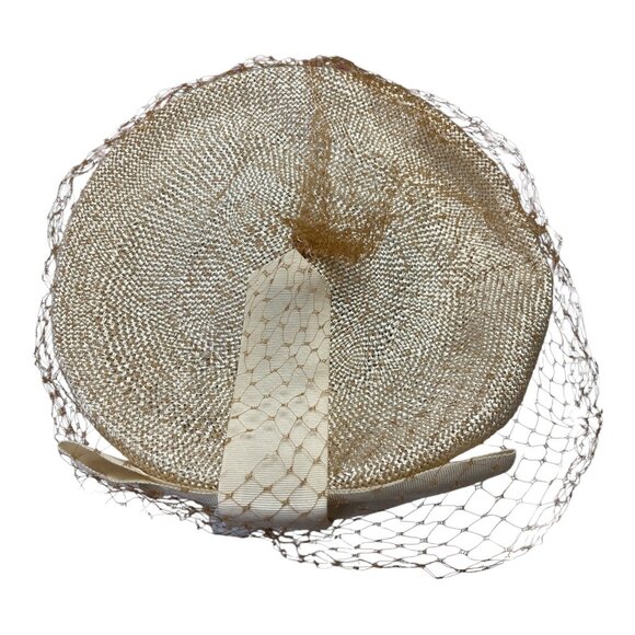 Vintage 1950s Valerie Modes Women’s Hat 22.5 Cream Straw Veil Bow 8” Prop - Picture 2 of 6